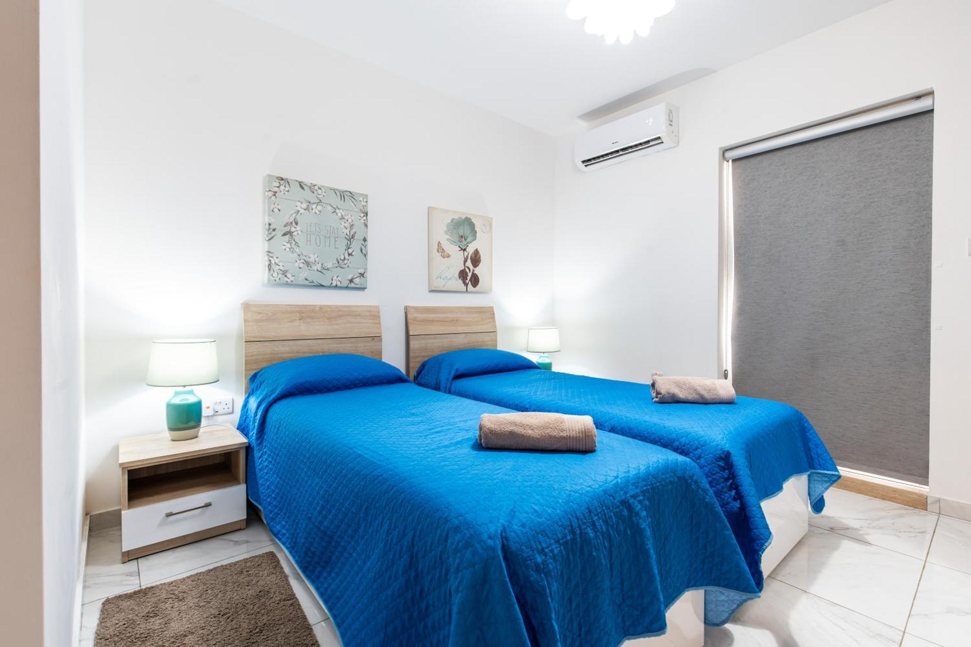 Poseidon Court Penthouse Superior Appartement St. Paul's Bay Buitenkant foto
