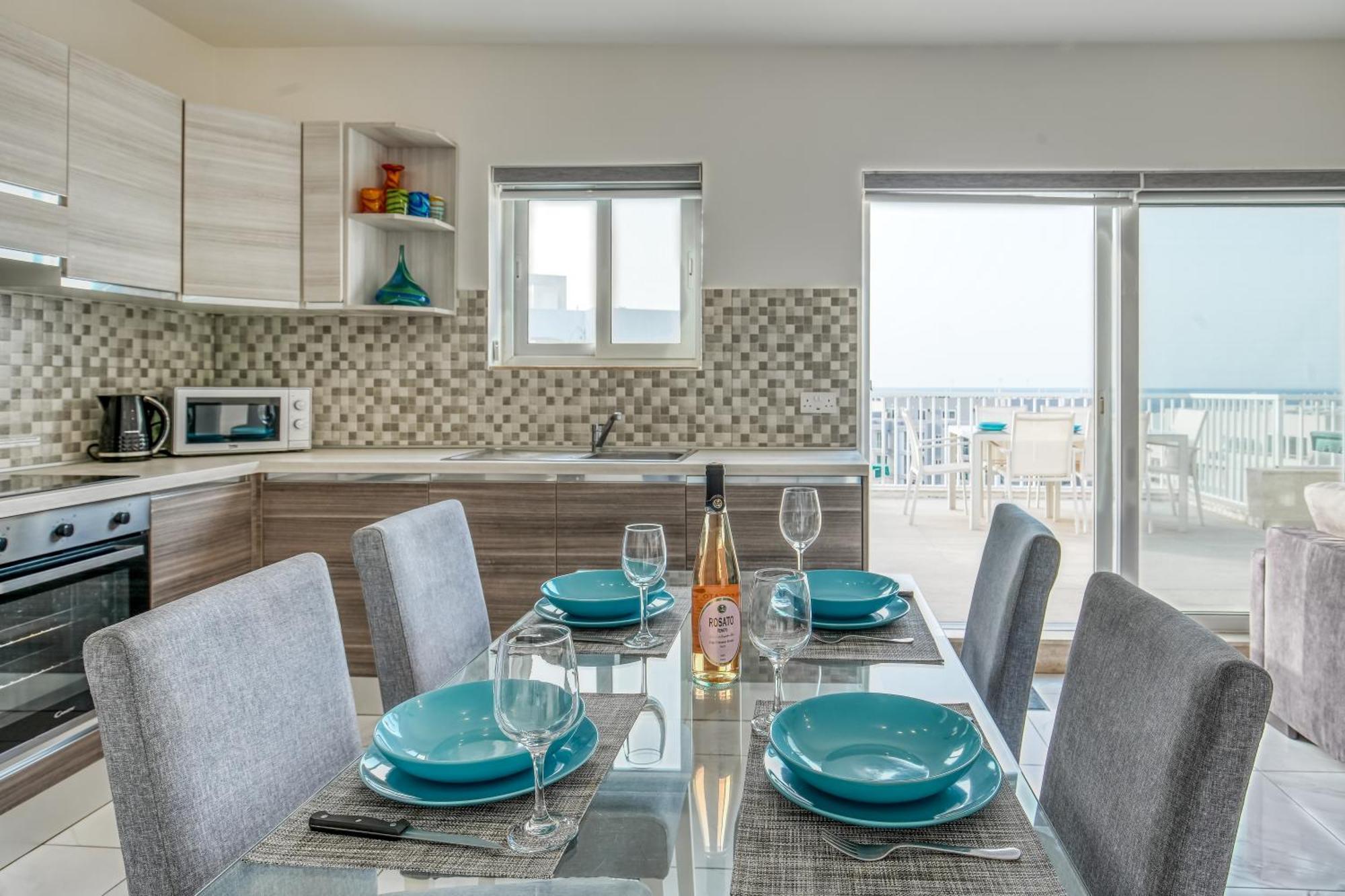 Poseidon Court Penthouse Superior Appartement St. Paul's Bay Buitenkant foto