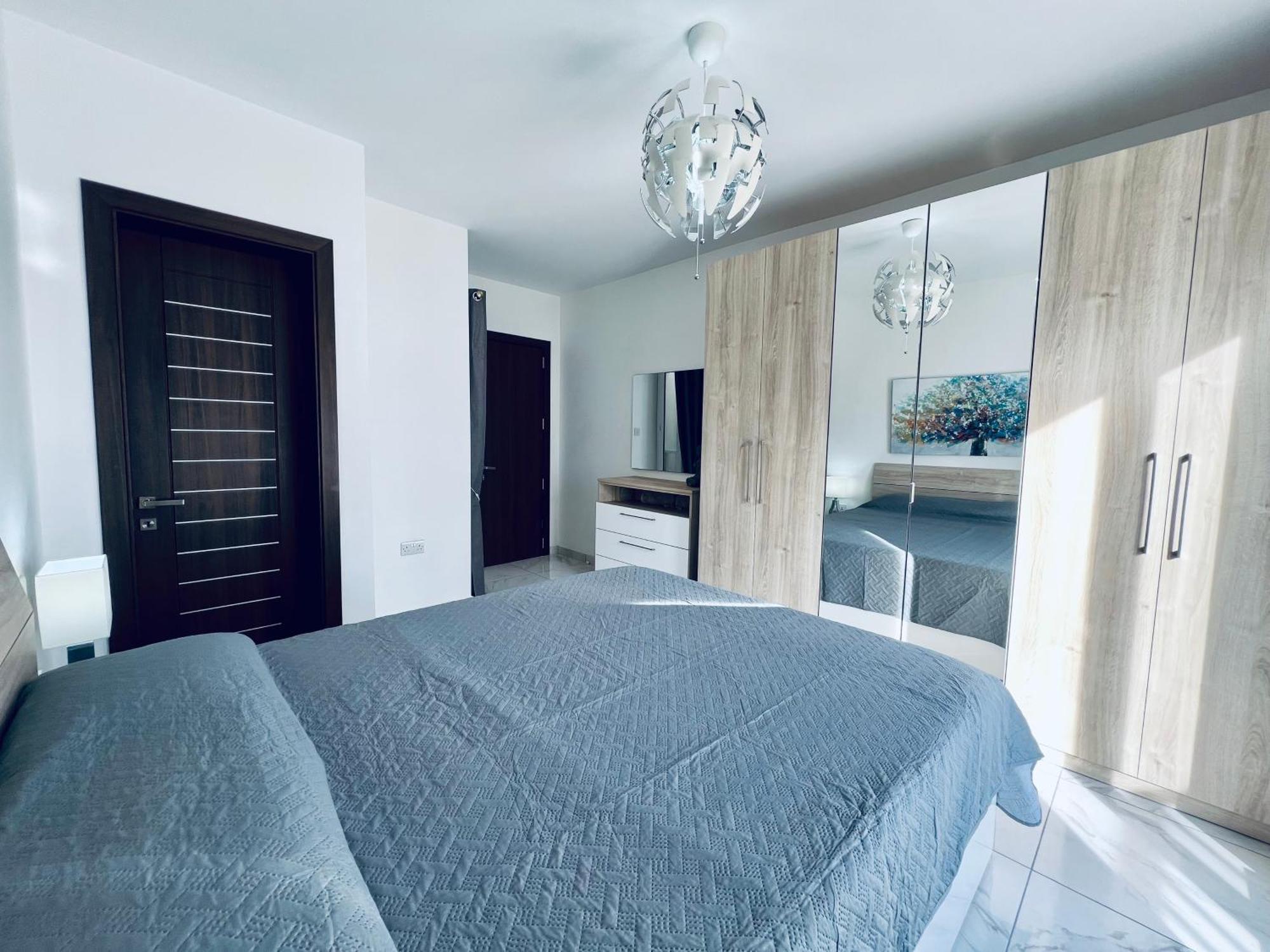 Poseidon Court Penthouse Superior Appartement St. Paul's Bay Buitenkant foto